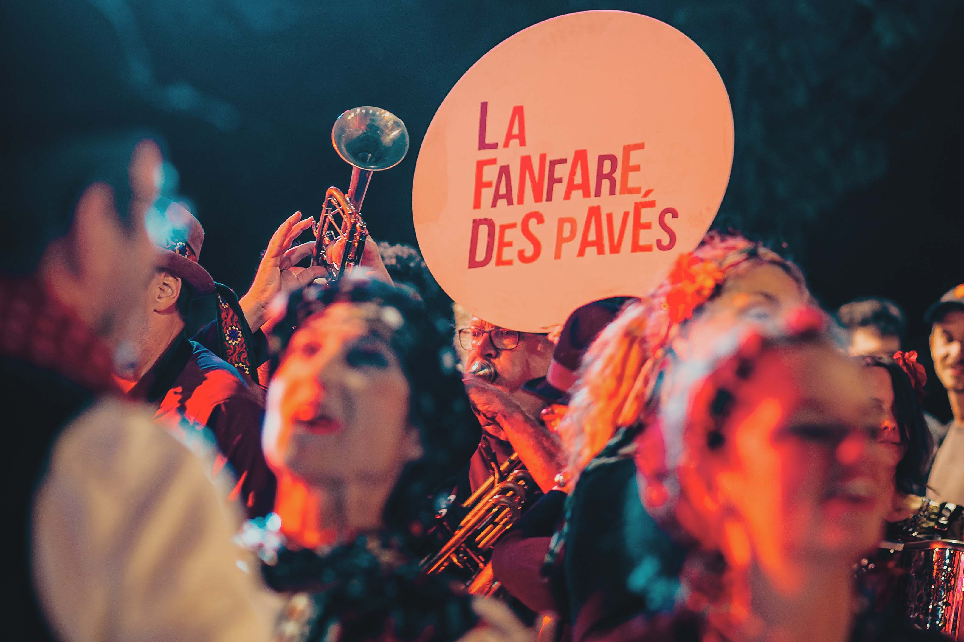 Été Frappé : La Fanfare des pavés