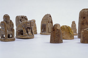 Pièces d'échecs, 10e siècle 