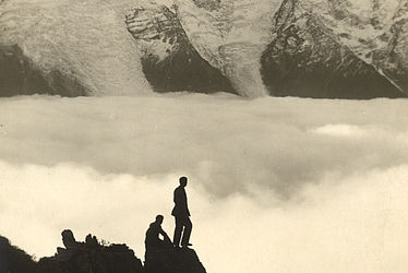 Vue du massif du Mont-Blanc - mer de nuages, Georges Tairraz (vers 1930)