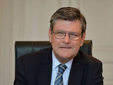 Jean-Patrick COURTOIS, maire de Mâcon