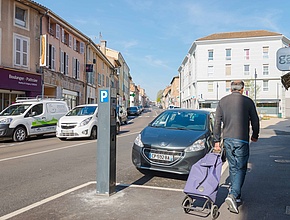 La place Saint-Louis rénovée - Agrandir l'image (fenêtre modale)